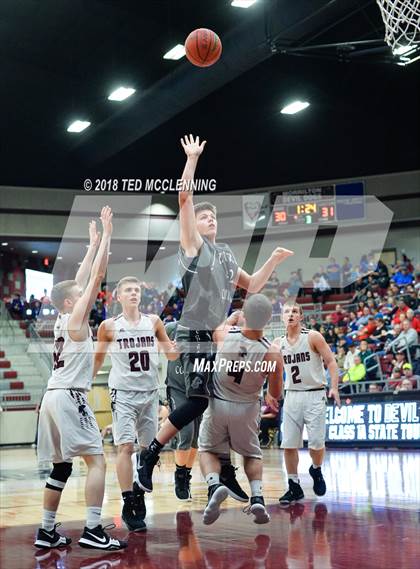 Thumbnail 2 in Kirby vs. Izard County (AAA 1A 2nd Round Playoff) photogallery.