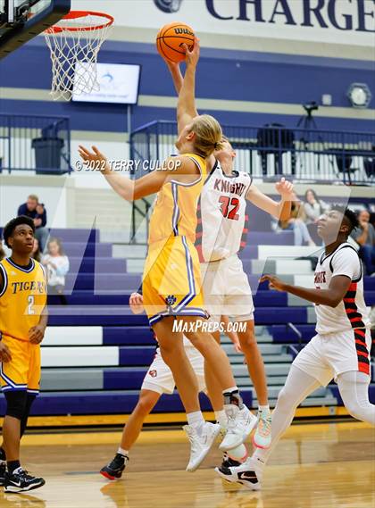Thumbnail 3 in Hillcrest vs. Orem (Corner Canyon Tournament of Champions) photogallery.
