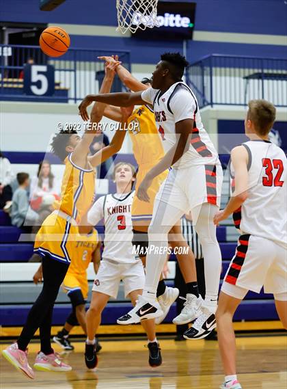 Thumbnail 1 in Hillcrest vs. Orem (Corner Canyon Tournament of Champions) photogallery.