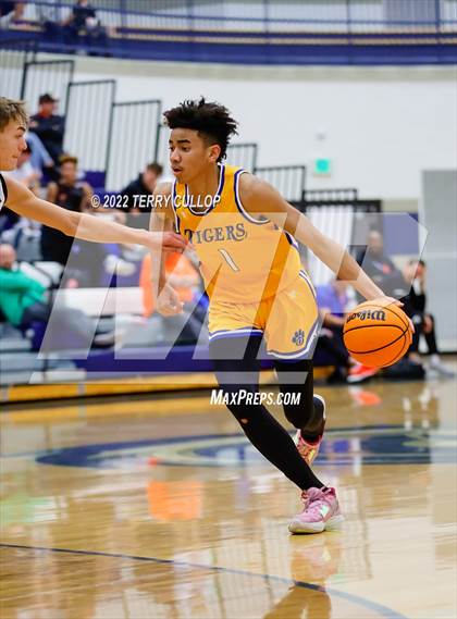 Thumbnail 3 in Hillcrest vs. Orem (Corner Canyon Tournament of Champions) photogallery.