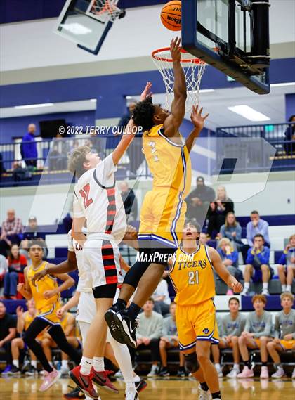 Thumbnail 3 in Hillcrest vs. Orem (Corner Canyon Tournament of Champions) photogallery.