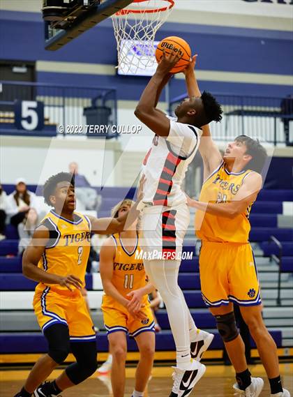 Thumbnail 2 in Hillcrest vs. Orem (Corner Canyon Tournament of Champions) photogallery.