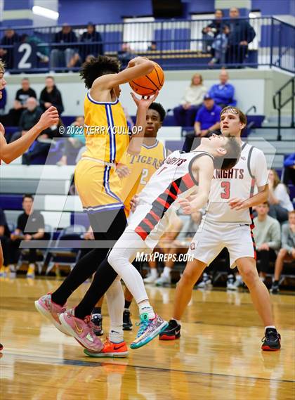 Thumbnail 2 in Hillcrest vs. Orem (Corner Canyon Tournament of Champions) photogallery.