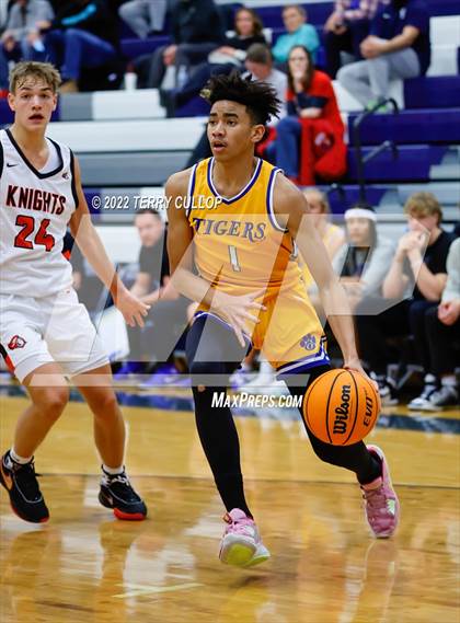 Thumbnail 3 in Hillcrest vs. Orem (Corner Canyon Tournament of Champions) photogallery.