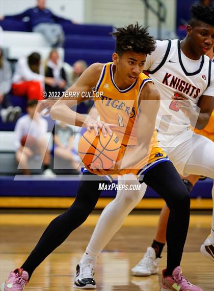 Thumbnail 2 in Hillcrest vs. Orem (Corner Canyon Tournament of Champions) photogallery.