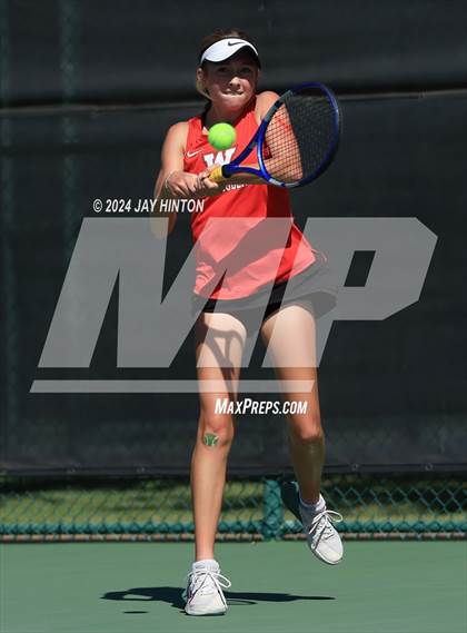Thumbnail 3 in The Woodlands vs. Round Rock Westwood (UIL 6A Tennis Semifinals) photogallery.