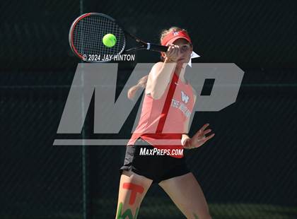 Thumbnail 1 in The Woodlands vs. Round Rock Westwood (UIL 6A Tennis Semifinals) photogallery.