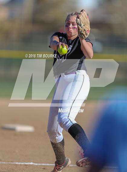 Thumbnail 1 in Mountain View vs. Pueblo East (CHSAA 4A State Playoff 1st Round) photogallery.