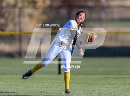 Thumbnail 2 in Mountain View vs. Pueblo East (CHSAA 4A State Playoff 1st Round) photogallery.