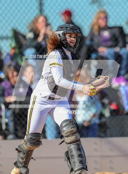 Thumbnail 3 in Mountain View vs. Pueblo East (CHSAA 4A State Playoff 1st Round) photogallery.