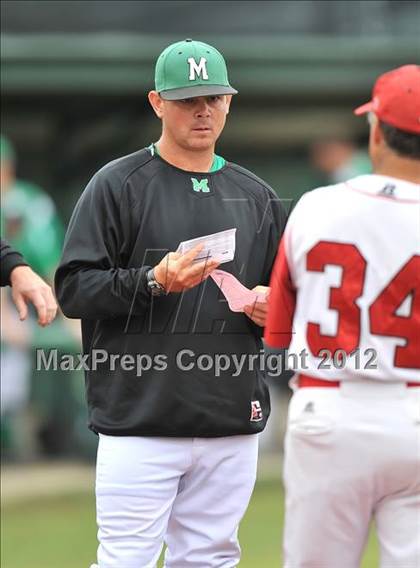 Thumbnail 3 in Mabank vs. Carthage (UIL 3A Region 2 Area Playoff) photogallery.