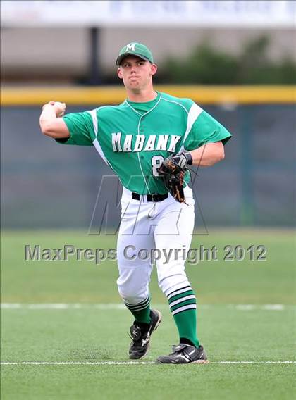 Thumbnail 1 in Mabank vs. Carthage (UIL 3A Region 2 Area Playoff) photogallery.