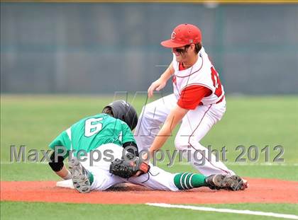 Thumbnail 2 in Mabank vs. Carthage (UIL 3A Region 2 Area Playoff) photogallery.