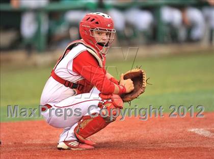 Thumbnail 2 in Mabank vs. Carthage (UIL 3A Region 2 Area Playoff) photogallery.