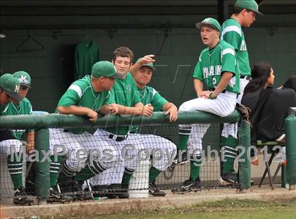 Thumbnail 1 in Mabank vs. Carthage (UIL 3A Region 2 Area Playoff) photogallery.
