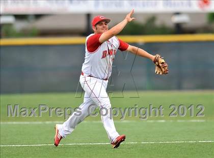 Thumbnail 3 in Mabank vs. Carthage (UIL 3A Region 2 Area Playoff) photogallery.