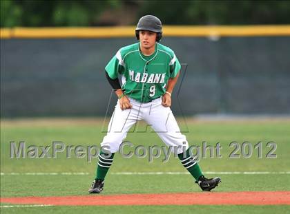 Thumbnail 3 in Mabank vs. Carthage (UIL 3A Region 2 Area Playoff) photogallery.