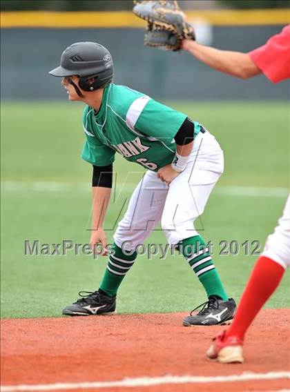 Thumbnail 2 in Mabank vs. Carthage (UIL 3A Region 2 Area Playoff) photogallery.