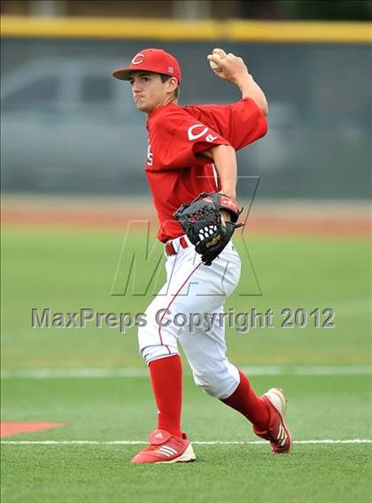 Thumbnail 3 in Mabank vs. Carthage (UIL 3A Region 2 Area Playoff) photogallery.