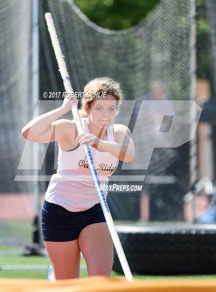 Thumbnail 2 in Del Oro, Woodcreek @ Oak Ridge (Girls Pole Vault) photogallery.