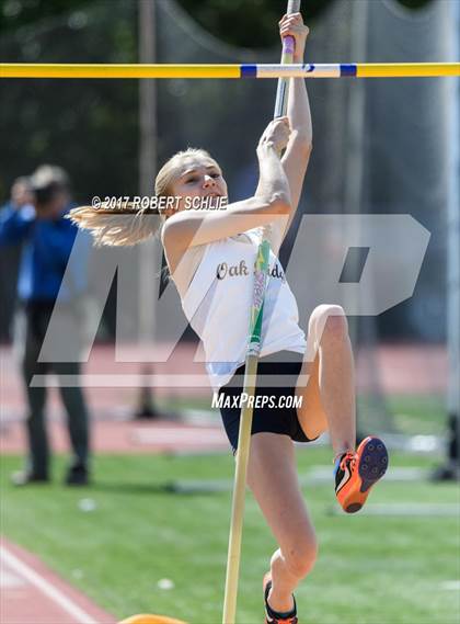 Thumbnail 2 in Del Oro, Woodcreek @ Oak Ridge (Girls Pole Vault) photogallery.