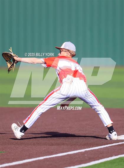 Thumbnail 3 in Grand Saline vs Mineola photogallery.