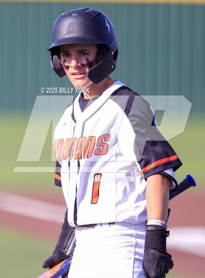 Thumbnail 3 in Grand Saline vs Mineola photogallery.