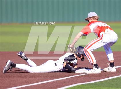 Thumbnail 3 in Grand Saline vs Mineola photogallery.