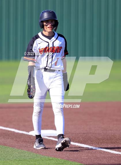Thumbnail 1 in Grand Saline vs Mineola photogallery.