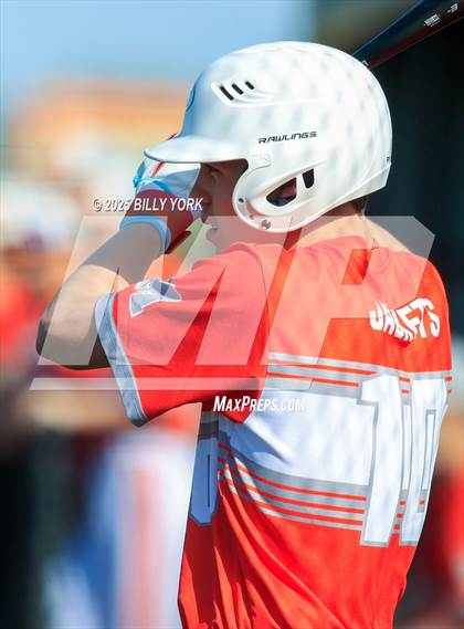 Thumbnail 1 in Grand Saline vs Mineola photogallery.