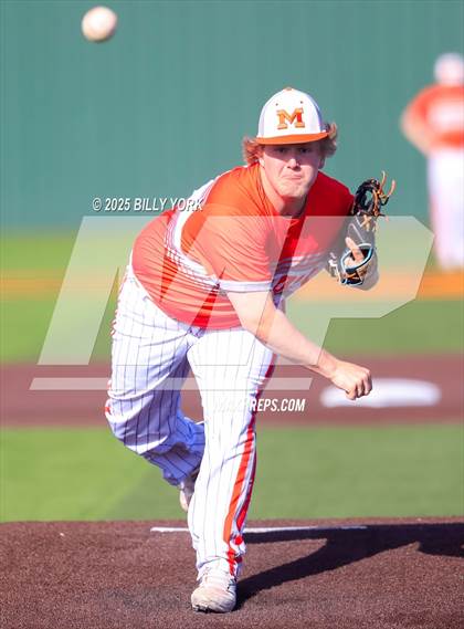 Thumbnail 2 in Grand Saline vs Mineola photogallery.