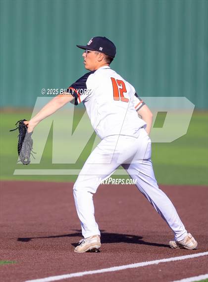 Thumbnail 2 in Grand Saline vs Mineola photogallery.