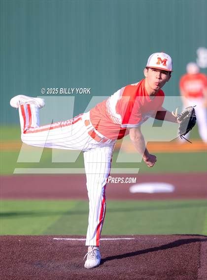 Thumbnail 2 in Grand Saline vs Mineola photogallery.
