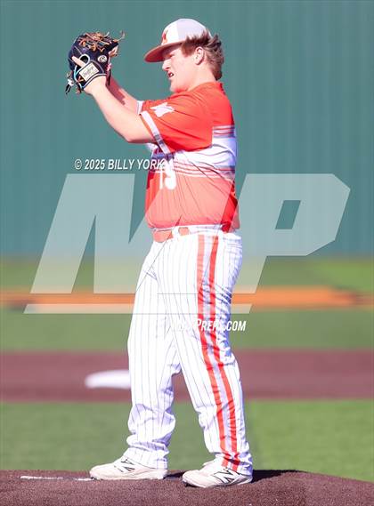 Thumbnail 2 in Grand Saline vs Mineola photogallery.