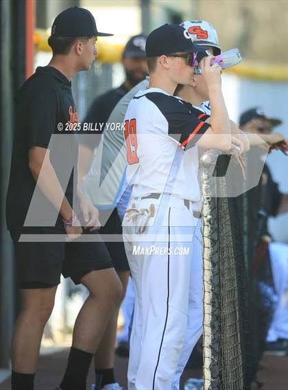 Thumbnail 2 in Grand Saline vs Mineola photogallery.