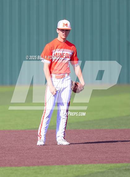 Thumbnail 2 in Grand Saline vs Mineola photogallery.