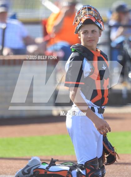 Thumbnail 2 in Grand Saline vs Mineola photogallery.
