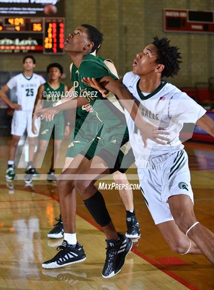 Thumbnail 1 in De La Salle vs. Long Beach Poly (Nike Extravaganza) photogallery.