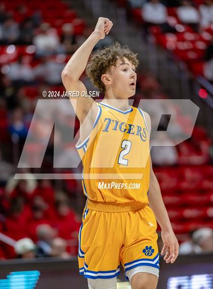 Thumbnail 1 in Timpview vs. Orem (UHSAA 5A Quarterfinal) photogallery.