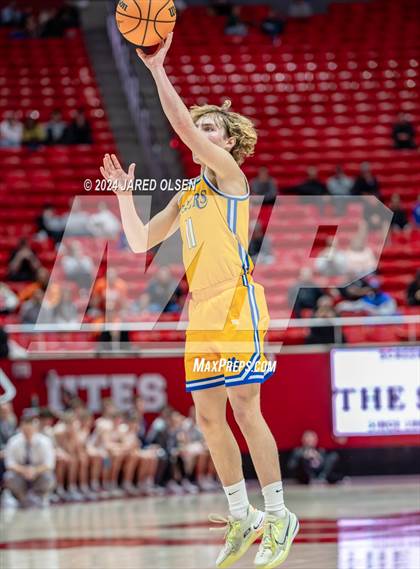 Thumbnail 3 in Timpview vs. Orem (UHSAA 5A Quarterfinal) photogallery.