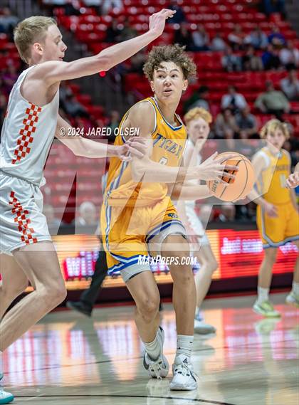 Thumbnail 3 in Timpview vs. Orem (UHSAA 5A Quarterfinal) photogallery.