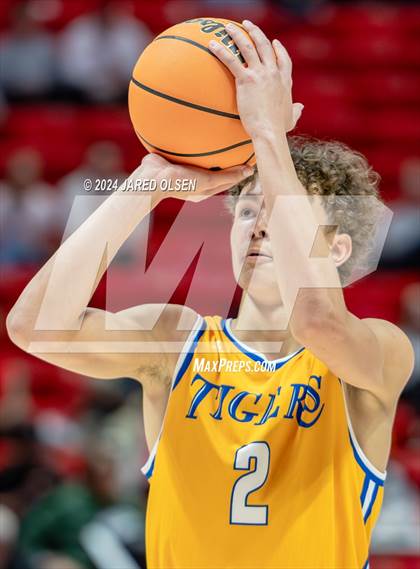 Thumbnail 1 in Timpview vs. Orem (UHSAA 5A Quarterfinal) photogallery.