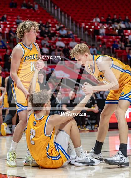 Thumbnail 1 in Timpview vs. Orem (UHSAA 5A Quarterfinal) photogallery.