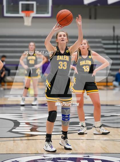 Thumbnail 2 in Salem vs. Brownsburg (Sneakers for Santa Shootout) photogallery.