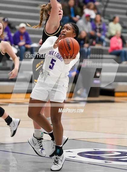 Thumbnail 1 in Salem vs. Brownsburg (Sneakers for Santa Shootout) photogallery.