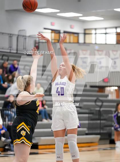 Thumbnail 1 in Salem vs. Brownsburg (Sneakers for Santa Shootout) photogallery.