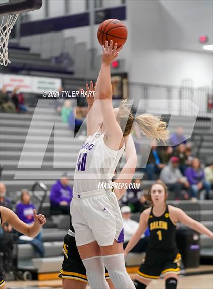 Thumbnail 2 in Salem vs. Brownsburg (Sneakers for Santa Shootout) photogallery.