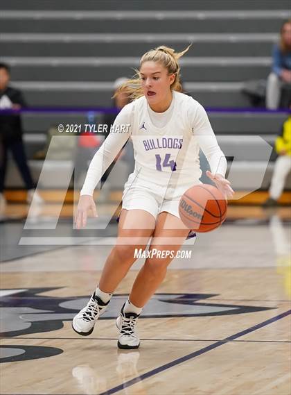 Thumbnail 1 in Salem vs. Brownsburg (Sneakers for Santa Shootout) photogallery.