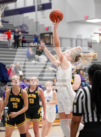 Thumbnail 2 in Salem vs. Brownsburg (Sneakers for Santa Shootout) photogallery.