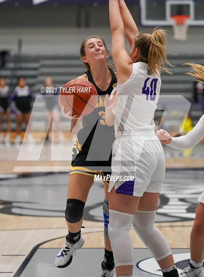 Thumbnail 1 in Salem vs. Brownsburg (Sneakers for Santa Shootout) photogallery.